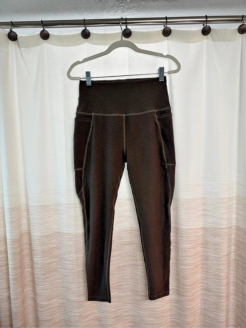 Beyond Yoga Brown Leggings with Pockets Size L